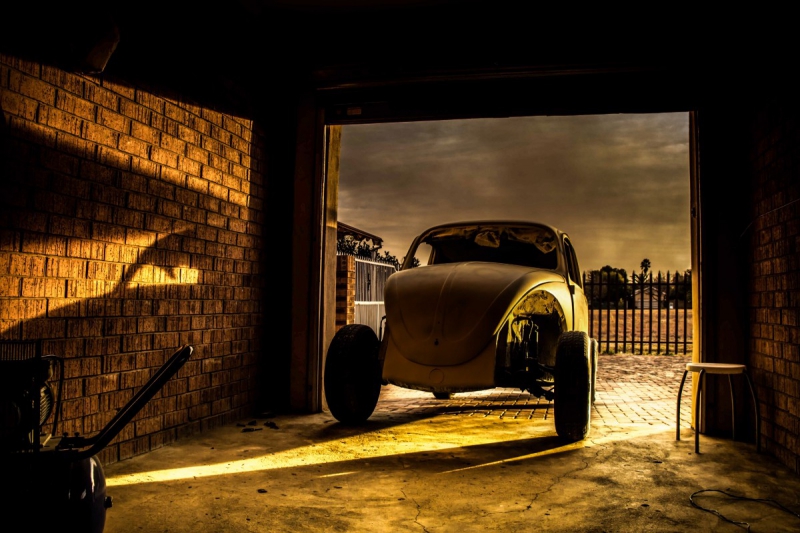 carrosserie-ARTIGUES-min_car_garage_volkswagen_sunset_vw_beetle-81658